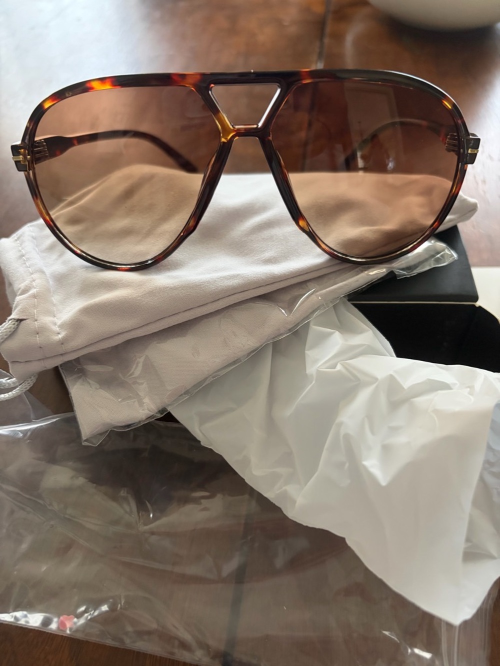 Tortoiseshell Aviator Sunglasses - Brown Lenses